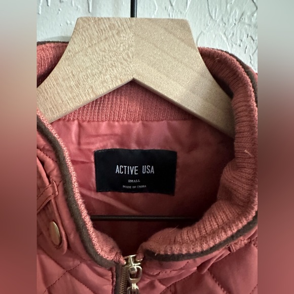 ACTIVE USA Dusty Rose Puffer Vest Size Small - Picture 3 of 8